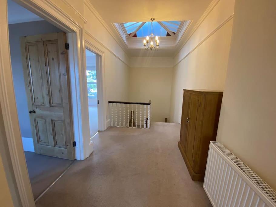 Dog Friendly Close To The And The Town * Exmouth